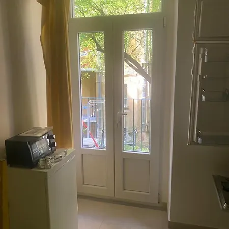 Viale 76 * ترييستي